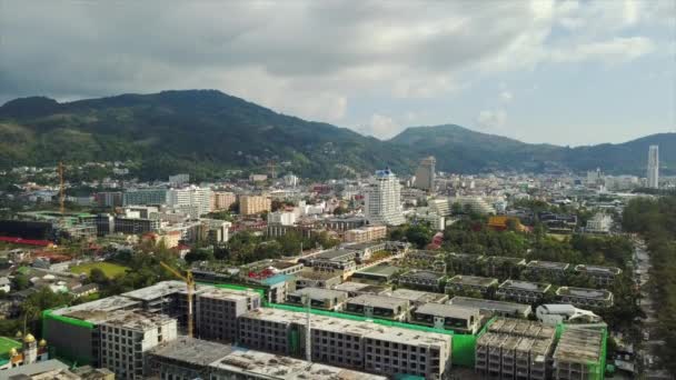 Zonnige Dag Phuket Eiland Stad Daken Luchtfoto Panorama Thailand — Stockvideo