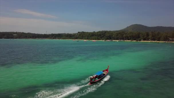 Phuket Tailandia Enero 2018 Isla Soleado Día Famoso Muelle Playa — Vídeo de stock