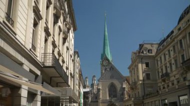 güneşli bir gün Zürih şehir merkezi Rating sokak yavaş hareket panorama 4k İsviçre