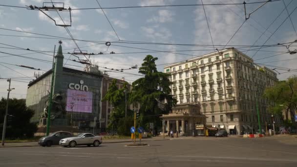 Milano Italia Maggio 2018 Giorno Milano Traffico Cittadino Strada Panoramica — Video Stock