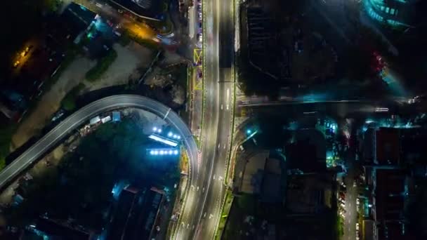 クアラルンプール マレーシア 2018 夜照らされたクアラルンプール シティ センター トラフィック交差点空中トップダウン パノラマのタイムラプス 2018 日頃クアラルンプール — ストック動画