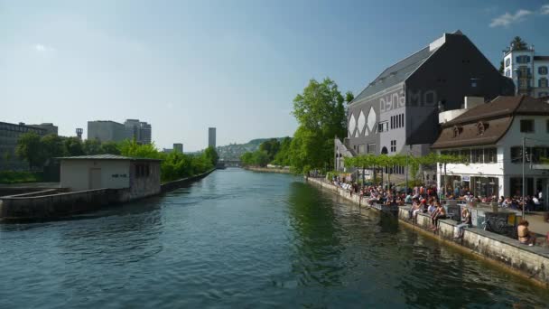 Switzerland Sunny Day Zurich City Famous Riverside Club Place Bridge — Stock Video