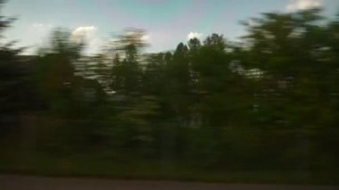 İsviçre gün zaman Zürih şehri tren yol yolculuk yolcu pencere panorama 4k