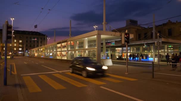 Suiza Puesta Del Sol Iluminación Zurich Ciudad Central Tranvía Estación — Vídeos de Stock