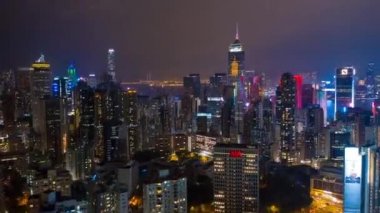 Gece Peakscape gece Hong Kong Tower Bay Panorama 4k zaman atlamalı Çin