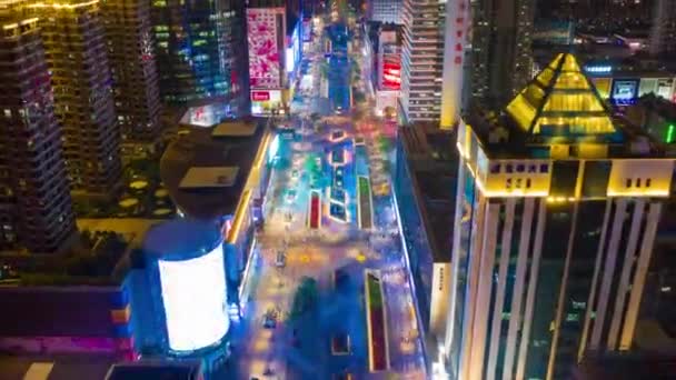 夜時間照明深セン ダウンタウンのトラフィック通り交差点平面図 タイムラプス中国 — ストック動画