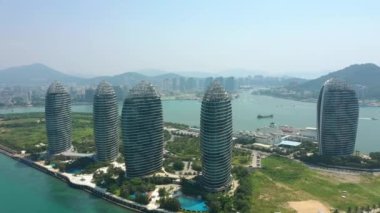 Sanya, Hainan - 30 Eylül 2018: Sanya ünlü Adası binalar hava panorama 4k 30 Eylül 2018 yaklaşık sanya, hainan, Çin. 