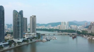 günbatımı zamanı ünlü sanya defne cityscape hava panorama 4k Çin