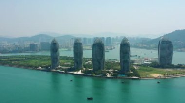 Sanya, Hainan - 30 Eylül 2018: Sanya ünlü Adası binalar hava panorama 4k 30 Eylül 2018 yaklaşık sanya, hainan, Çin. 