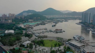 günbatımı zamanı ünlü sanya defne cityscape hava panorama timelapse 4k Çin