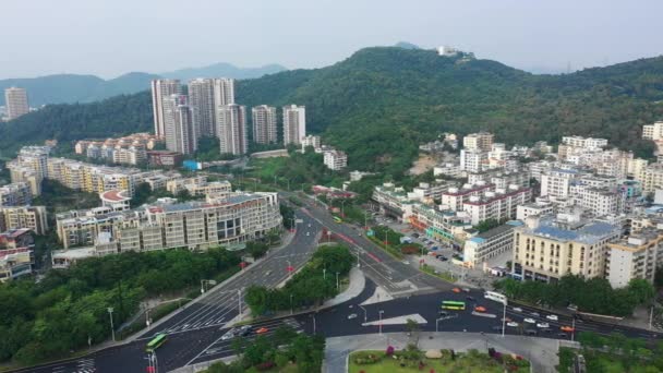 Día Tiempo Sanya Paisaje Urbano Tráfico Calle Aérea Panorama China — Vídeo de stock