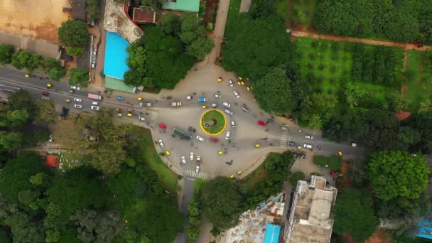 Bangalore City Trafik Park Gatan Crossroad Antenn Topdown Panorama Indien — Stockvideo