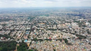 Bangalore, Hindistan - 15 Eylül 2018: güneşli gün bangalore cityscape downtown hava panorama 4k 15 Eylül 2018 yaklaşık bangalore, Hindistan.