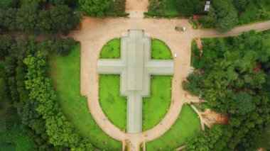 Bangalore şehir ünlü Botanik Bahçesi glasshouse hava topdown panorama 4k Hindistan
