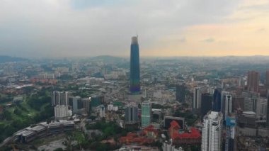 günbatımı gökyüzü kuala lumpur şehir merkezi megatall inşaat hava panorama timelapse 4k Malezya