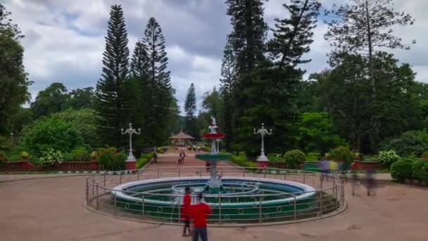 Güneşli Bangalore Şehir Ünlü Lalbagh Botanik Bahçesi Çeşme Panorama Timelapse — Stok video