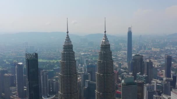 Sonniger Tag Kuala Lumpur Stadt Innenstadt Berühmte Türme Spitzen Antennenpanorama — Stockvideo
