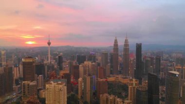 günbatımı gökyüzü kuala lumpur şehir merkezi inşaat hava panorama timelapse 4k Malezya