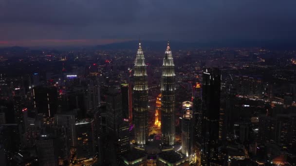 Iluminação Noturna Kuala Lumpur Centro Cidade Panorama Aéreo Timelapse Malaysia — Vídeo de Stock