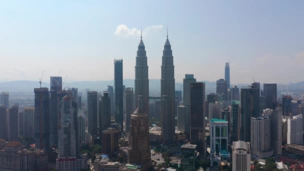 Dia Ensolarado Kuala Lumpur Cidade Centro Cidade Torres Famosas Panorama — Vídeo de Stock