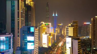 Gece saat aydınlatma shenzhen şehir merkezinde trafik sokak Kavşak üstten görünüm 4k timelapse Çin