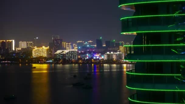 Санья Китай Октября 2018 Ночная Освещенная Река Санья Город Пешеходная — стоковое видео