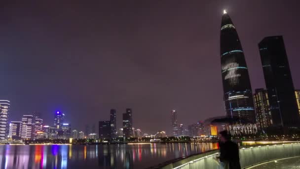 Shenzhen Chiny Październik 2018 Noc Oświetlone Shenzhen Gród Centrum Antenowe — Wideo stockowe