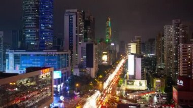 Gece saat aydınlatma shenzhen şehir merkezinde trafik sokak Kavşak üstten görünüm 4k timelapse Çin