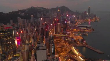 gece ışıklı zaman hong kong cityscape downtown victoria harbour hava panorama 4k