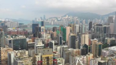 kowloon cityscape havadan hong kong görünümü üzerinde 4 k gün saat uçuş