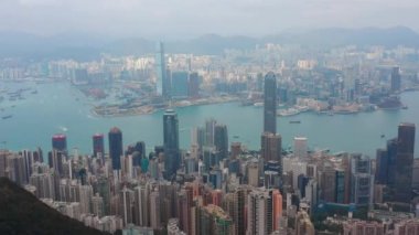 güneşli bir gün hong kong cityscape downtown victoria Limanı Rating hava panorama 4k