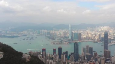 güneşli bir gün hong kong cityscape downtown victoria Limanı Rating hava panorama 4k