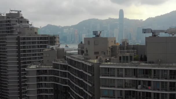 Денний Час Польоту Над Kowloon Міський Пейзаж Даху Повітряних Панорама — стокове відео