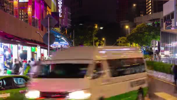 夜点灯クアラルンプール シティ センター ダウンタウンのトラフィック通りパノラマ タイムラプス マレーシア — ストック動画