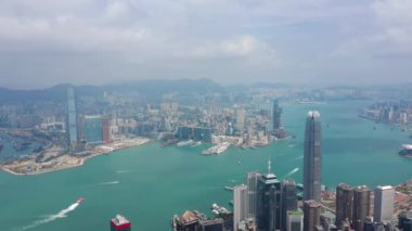 güneşli bir gün hong kong cityscape downtown victoria Limanı Rating hava panorama 4k