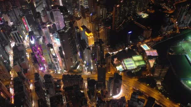 Βράδυ Φωτίζεται Χονγκ Κονγκ Cityscape Κέντρο Της Κυκλοφορίας Στους Δρόμους — Αρχείο Βίντεο