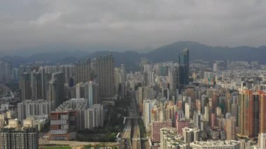 Gündüz kowloon cityscape hava topdown panorama 4 k hong kong uçuş.