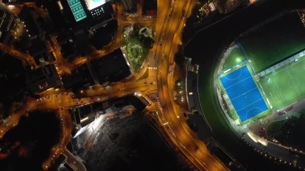 Nocy Podświetlane Hong Kong City Ruchu Drogowego Sport Stadion Topdown — Wideo stockowe