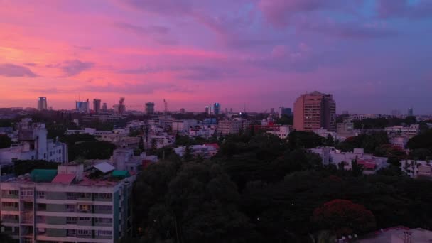 Atardecer Cielo Bangalore Ciudad Alto Antena Panorama India — Vídeo de stock