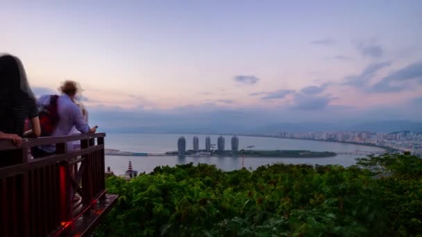 日没三亜公園混雑表示時点で有名なホテル パノラマ タイムラプス海南島中国 — ストック動画