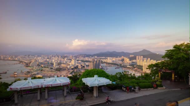 晴れた夜亜有名な公園トップ都市景観パノラマ タイムラプス海南島中国 — ストック動画