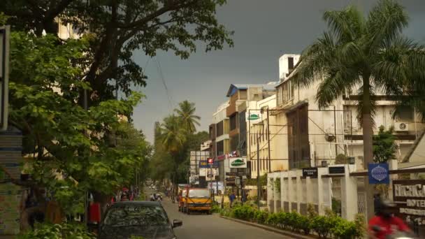 バンガロール インド 2018 昼間バンガロール市内中心部交通通り歩道パノラマ4K周り 2018バンガロール インド — ストック動画