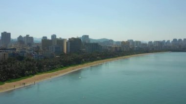 Sanya, Çin-Eylül 30 2018: Hainan Island havadan Panorama 4k yaklaşık Eylül 30 2018 Sanya Hainan Çin.