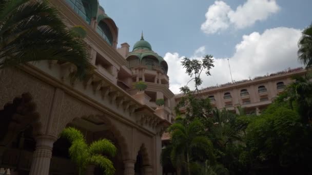 Día Tiempo Famoso Bangalore Ciudad Palacio Frente Jardín Cámara Lenta — Vídeos de Stock