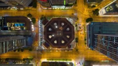 Alacakaranlık ışıklandırılmış Singapur şehir panoramik 4k Timelapse