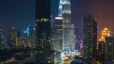 Kuala Lumpur, Malezya - 25 Eylül 2018:gece kuala lumpur downtown aerial panorama 4k timelapce circa 25 Eylül 2018 kuala lumpur, malezya., malezya.