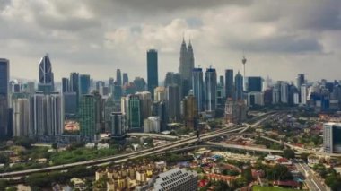 Kuala Lumpur, Malezya - 25 Eylül 2018: gündüz kuala lumpur downtown aerial panorama 4k timelapse yaklaşık 25 Eylül 2018 kuala lumpur, malezya.