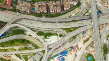 Kuala Lumpur, Malezya - 25 Eylül 2018: Gündüz kuala lumpur şehir merkezi trafik caddesi kavşak metro hattı panorama 4k timelapse malezya