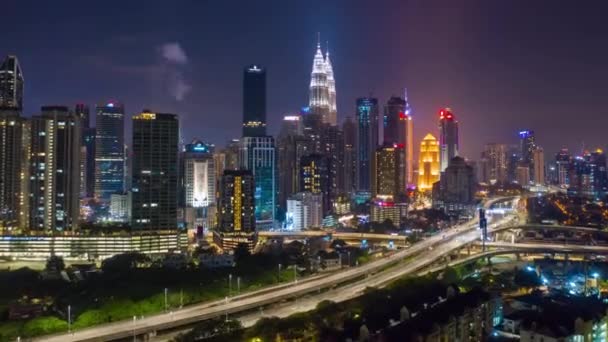 吉隆坡 马来西亚 九月25 2018 夜间吉隆坡市中心空中全景 时间约 2018 吉隆坡 马来西亚 马来西亚 — 图库视频影像