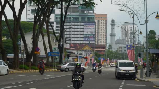 吉隆坡 马来西亚 2018年9月25日 白天吉隆坡市中心交通街十字路口地铁线全景4K马来西亚 — 图库视频影像